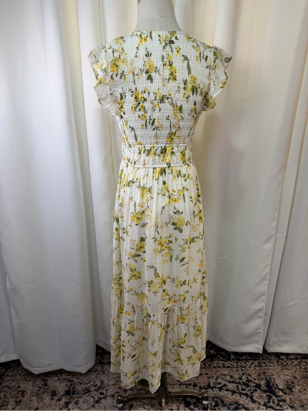 Joie Smocked Yellow Floral V-Neck Midi Dress with Ruffle Cap Sleeves Size Small - Picture 10 of 15